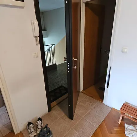 Quiet & Cozy Luzani Apartamento Saraievo